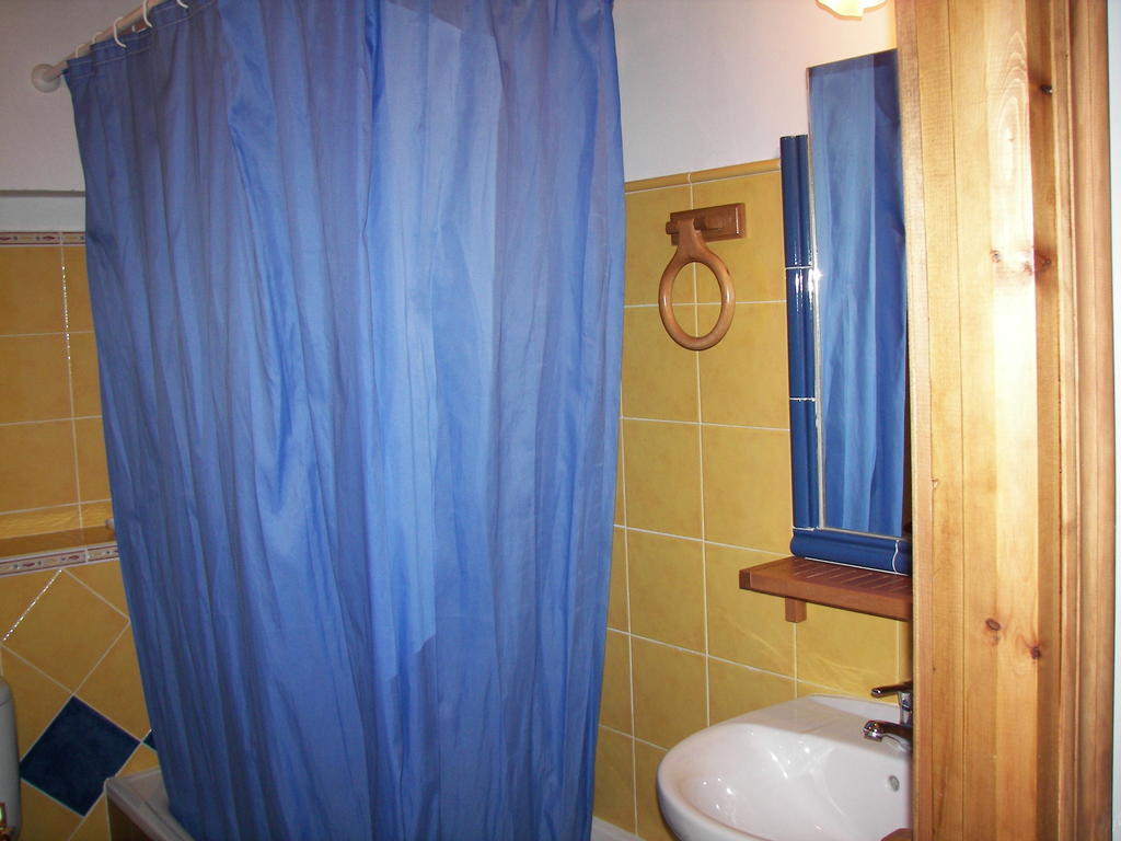 Antigua Casa Catones Hotel Huesca Ruang foto